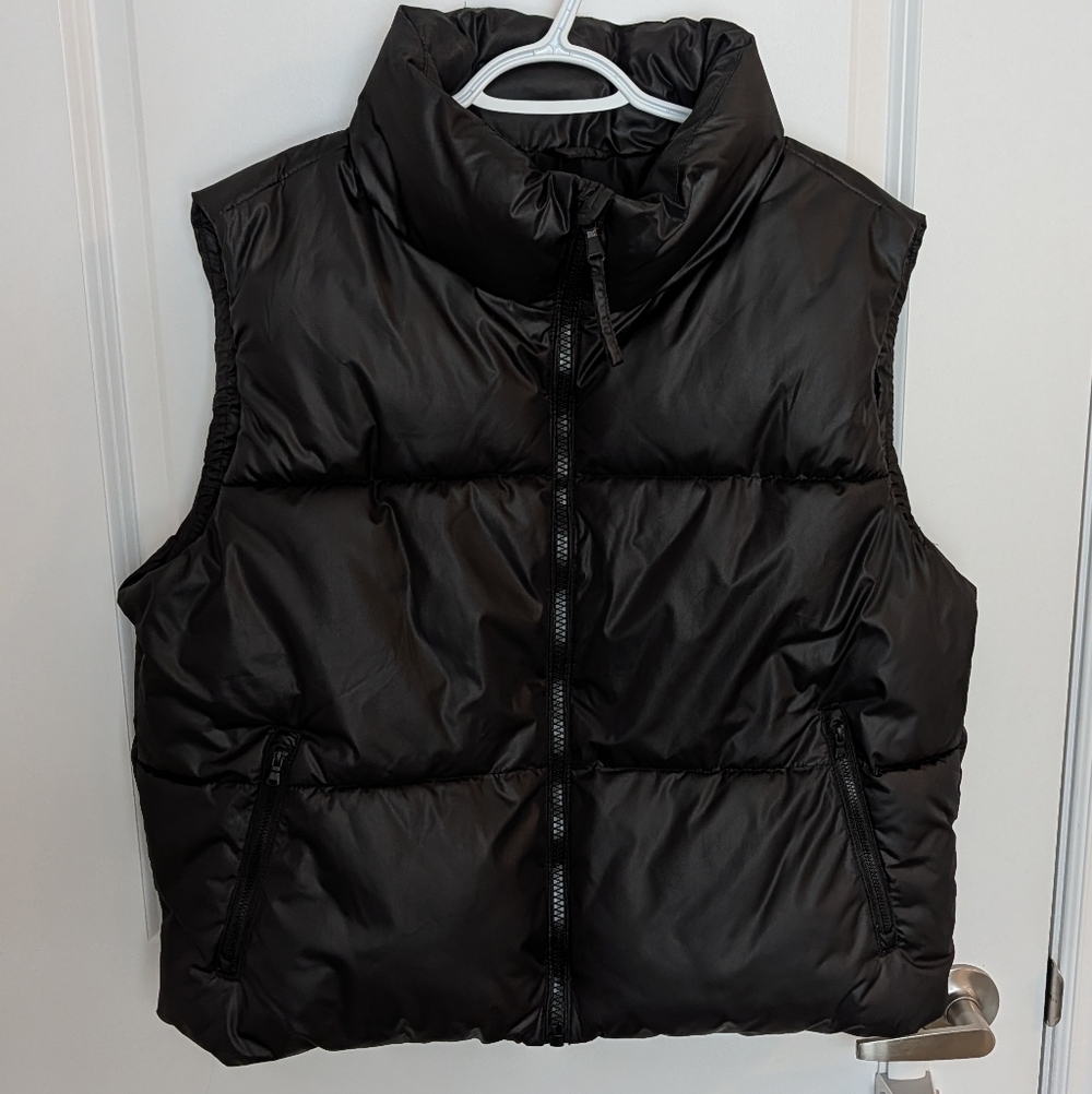 Old Navy Puffer Vest